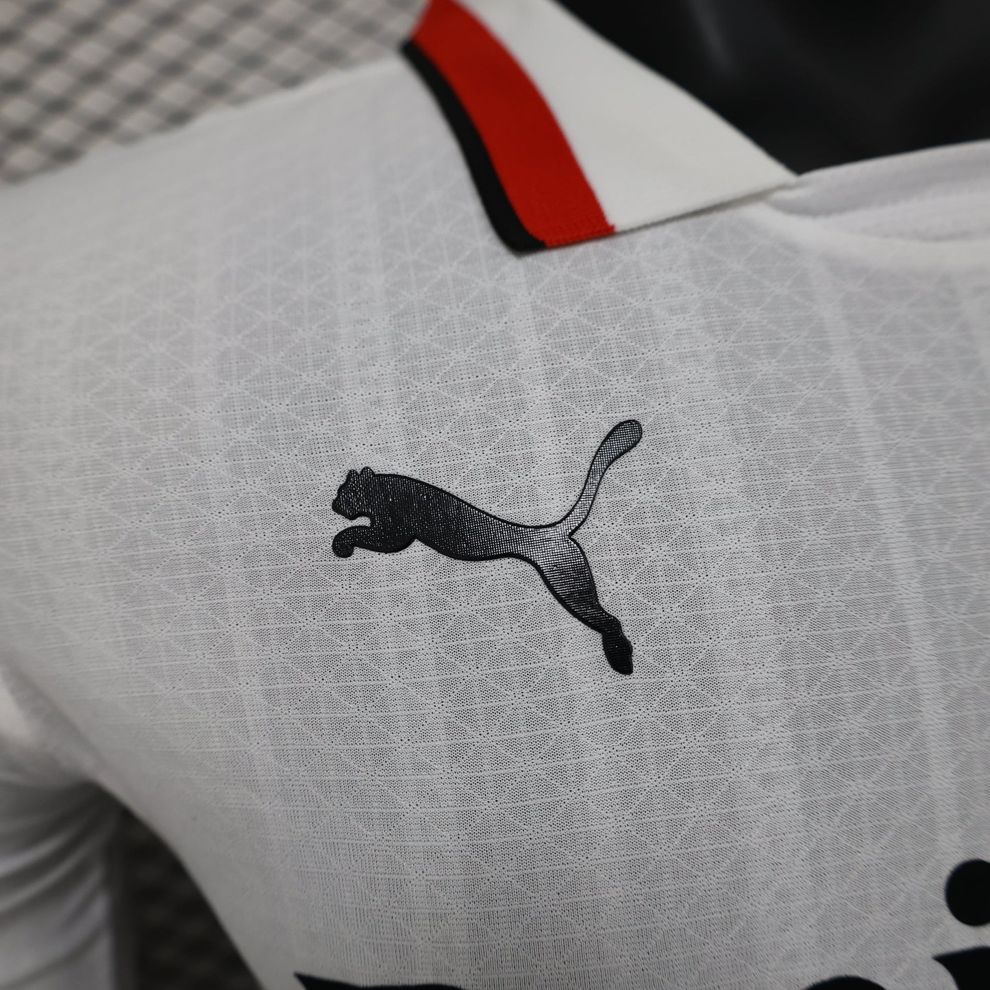 MAILLOT AC MILAN EXTÉRIEUR (MANCHES LONGUES) 2024/2025